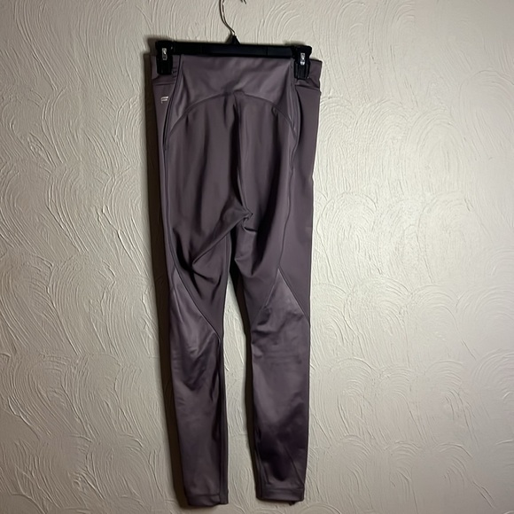 479. Fabletics Bra Top and Legging set in ~ size small - Picture 8 of 11